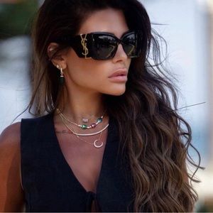 🖤$960. Saint Laurent Blk Blaze” style large cat eye. New style. New condition!